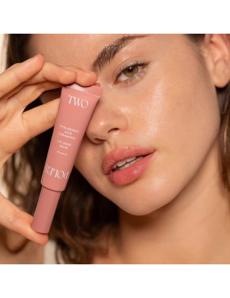 TWO POLES LIP HONEST HYALURONIC ACID CERAMIDES LIP HERO BALM 11ML